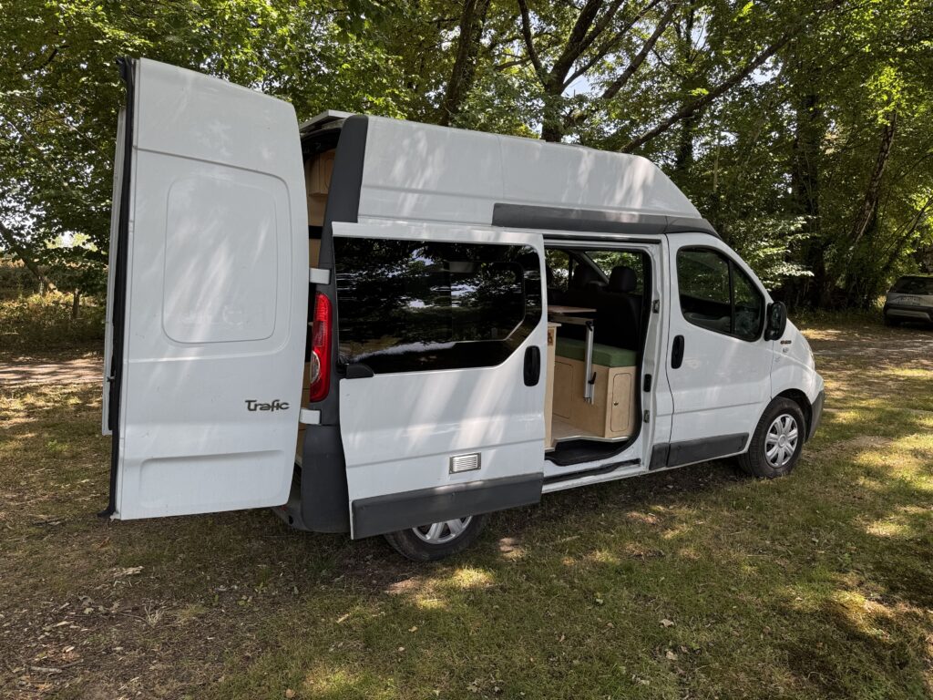 Renault Trafic rehaussé L1H2